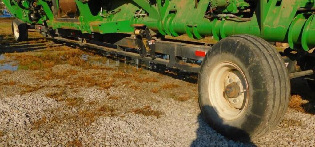 John Deere 640FD Equipment Image0