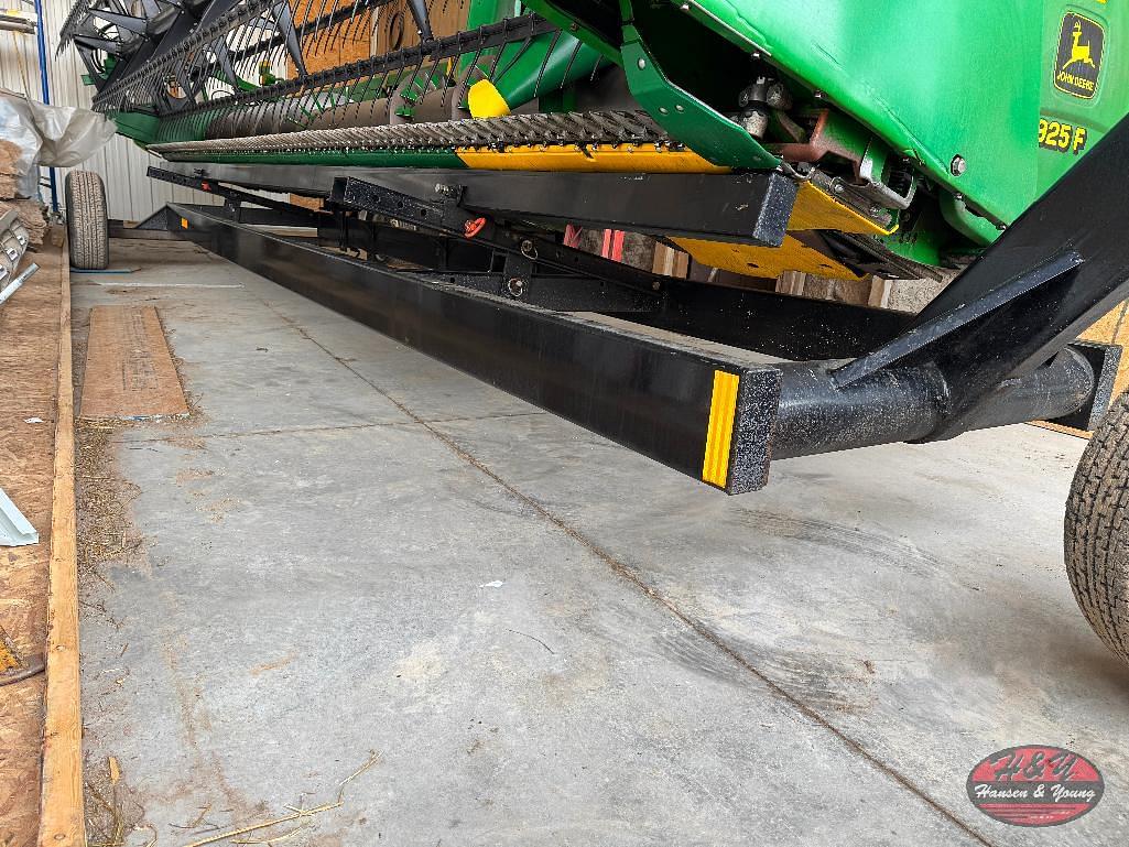 Image of John Deere 925F Primary image