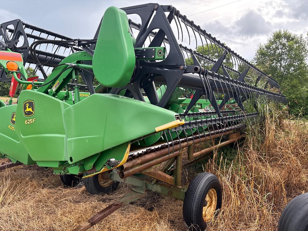 Image of John Deere 625F Image 1