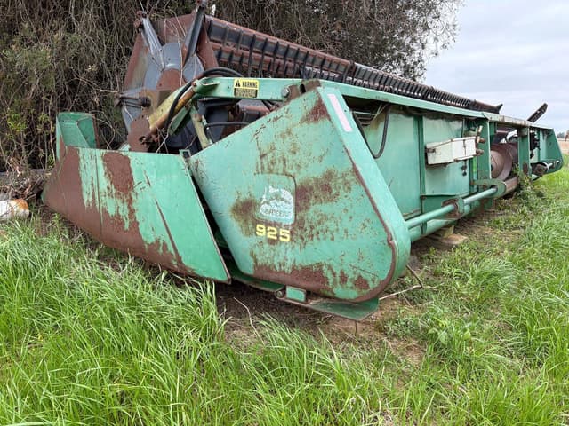 Image of John Deere 925 equipment image 2