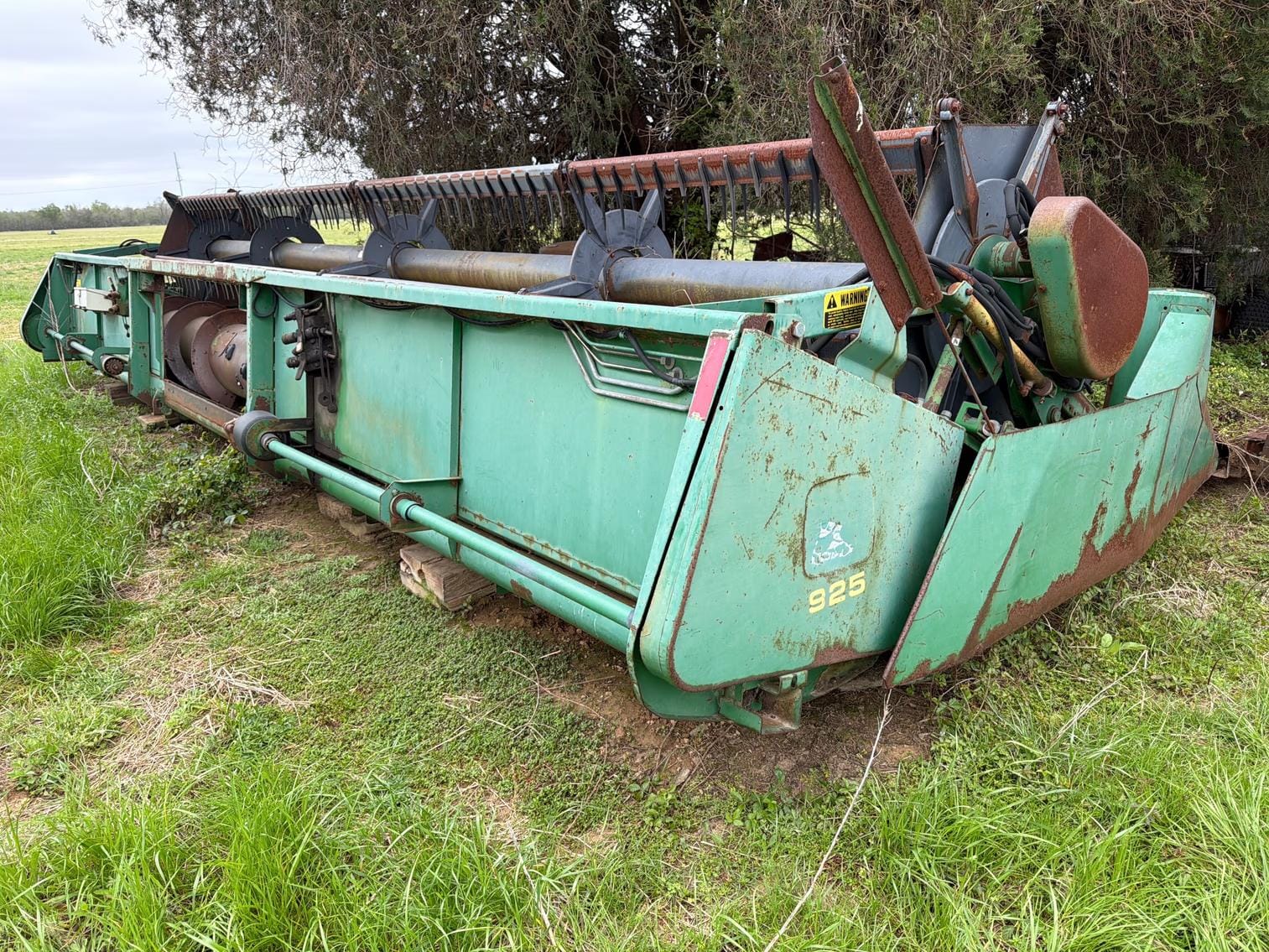 John Deere 925 Equipment Image0