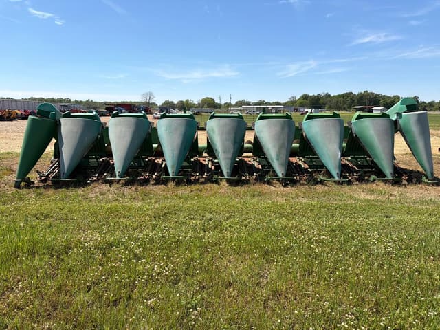 Image of John Deere 894 equipment image 1