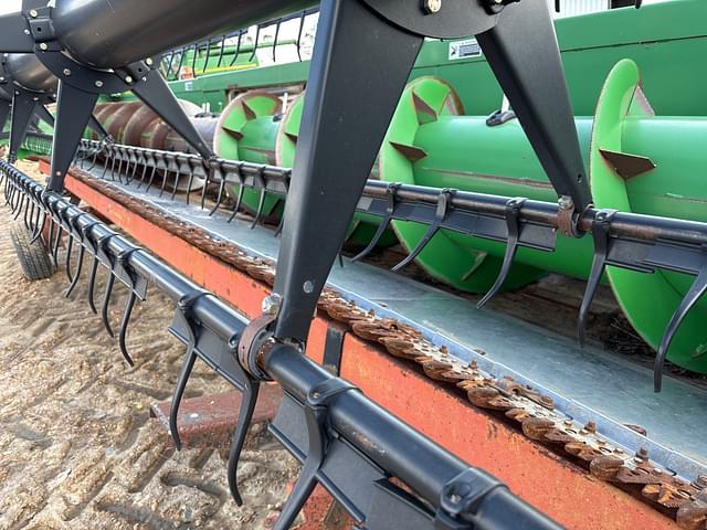 Image of John Deere 630F equipment image 4