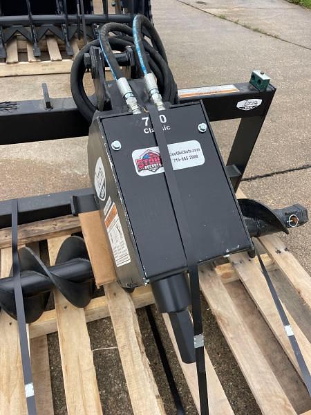 Image of Lowe 750 equipment image 4