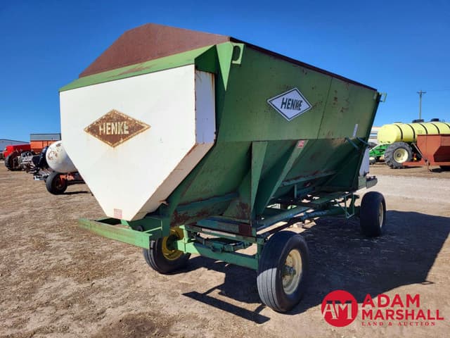 Image of Henke B240 equipment image 2