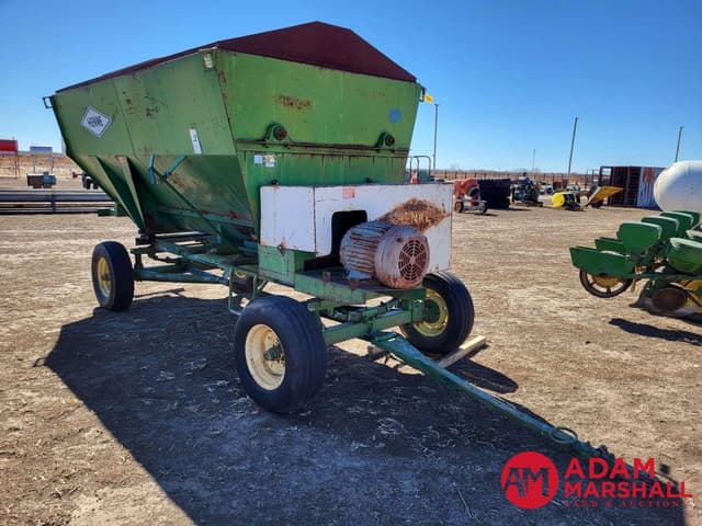 Image of Henke B240 equipment image 1