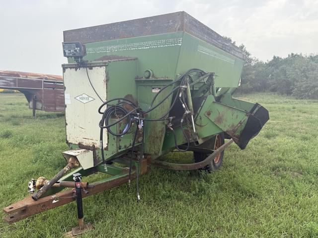 Image of Henke 300 equipment image 3