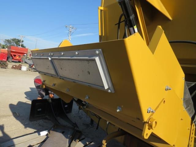 Image of Henke 485 equipment image 4
