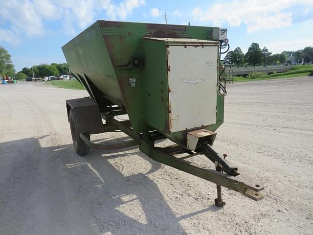 Image of Henke B240 equipment image 2