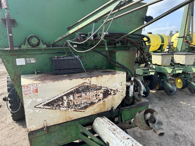 Image of Henke B240 equipment image 3