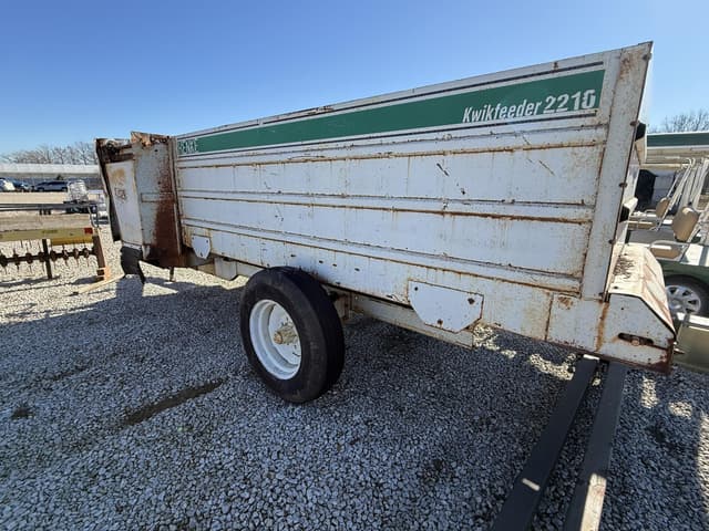 Image of Henke Kwikfeeder 2210 equipment image 4