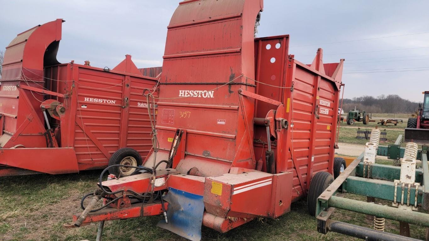 Hesston Stakhand 10 Equipment Image0