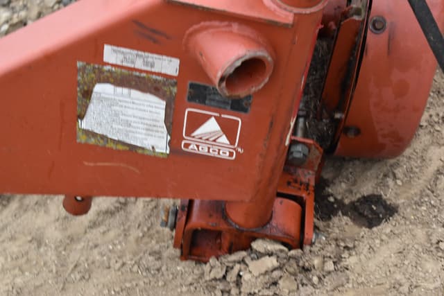 Image of Hesston 1007 equipment image 4