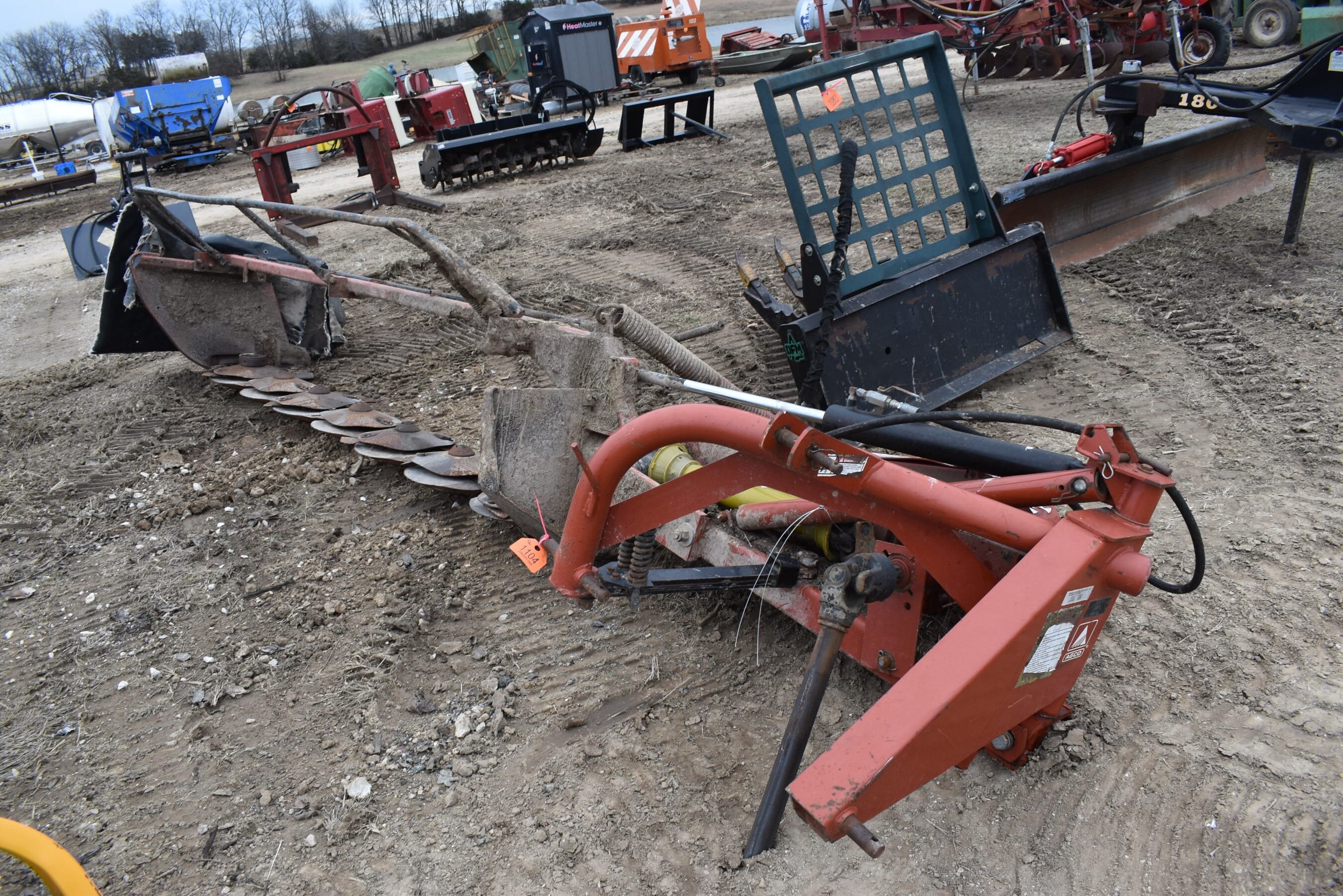 Hesston 1007 Equipment Image0