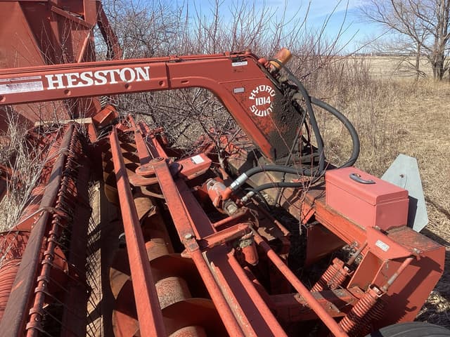 Image of Hesston 1014 equipment image 2
