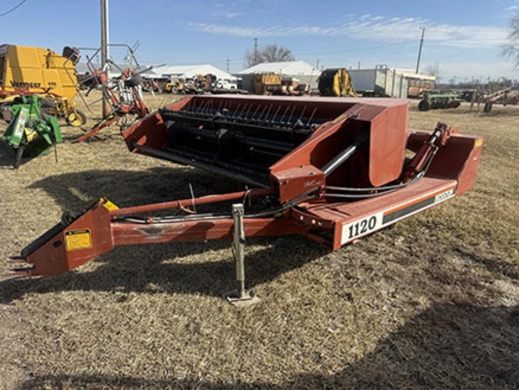 Hesston 1120 Equipment Image0