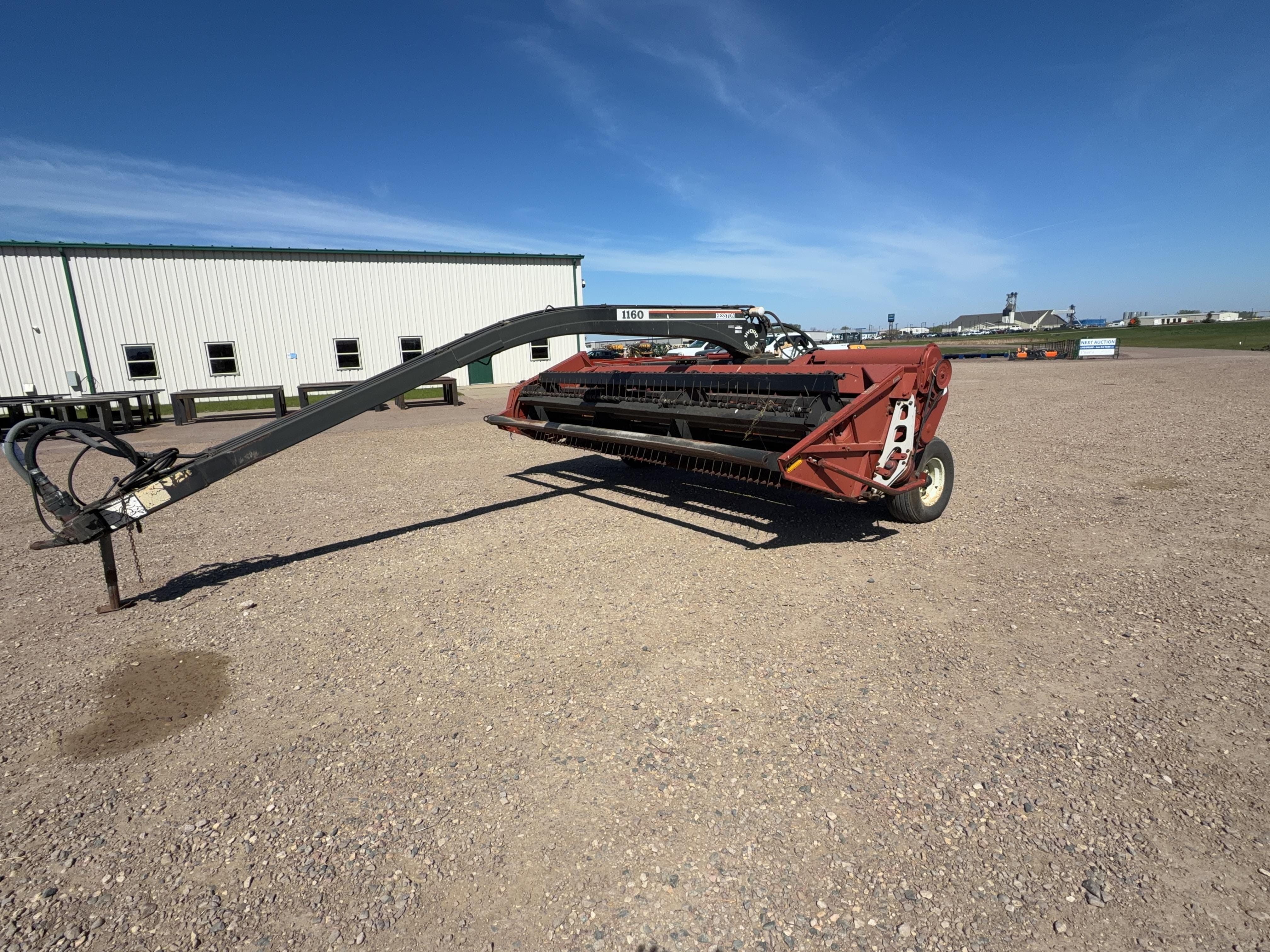Hesston 1160 Equipment Image0