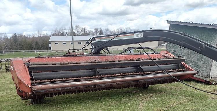 Hesston 1170 Equipment Image0