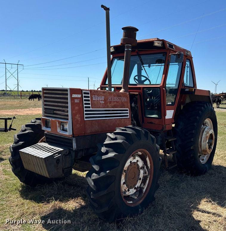 Main image Hesston 1180