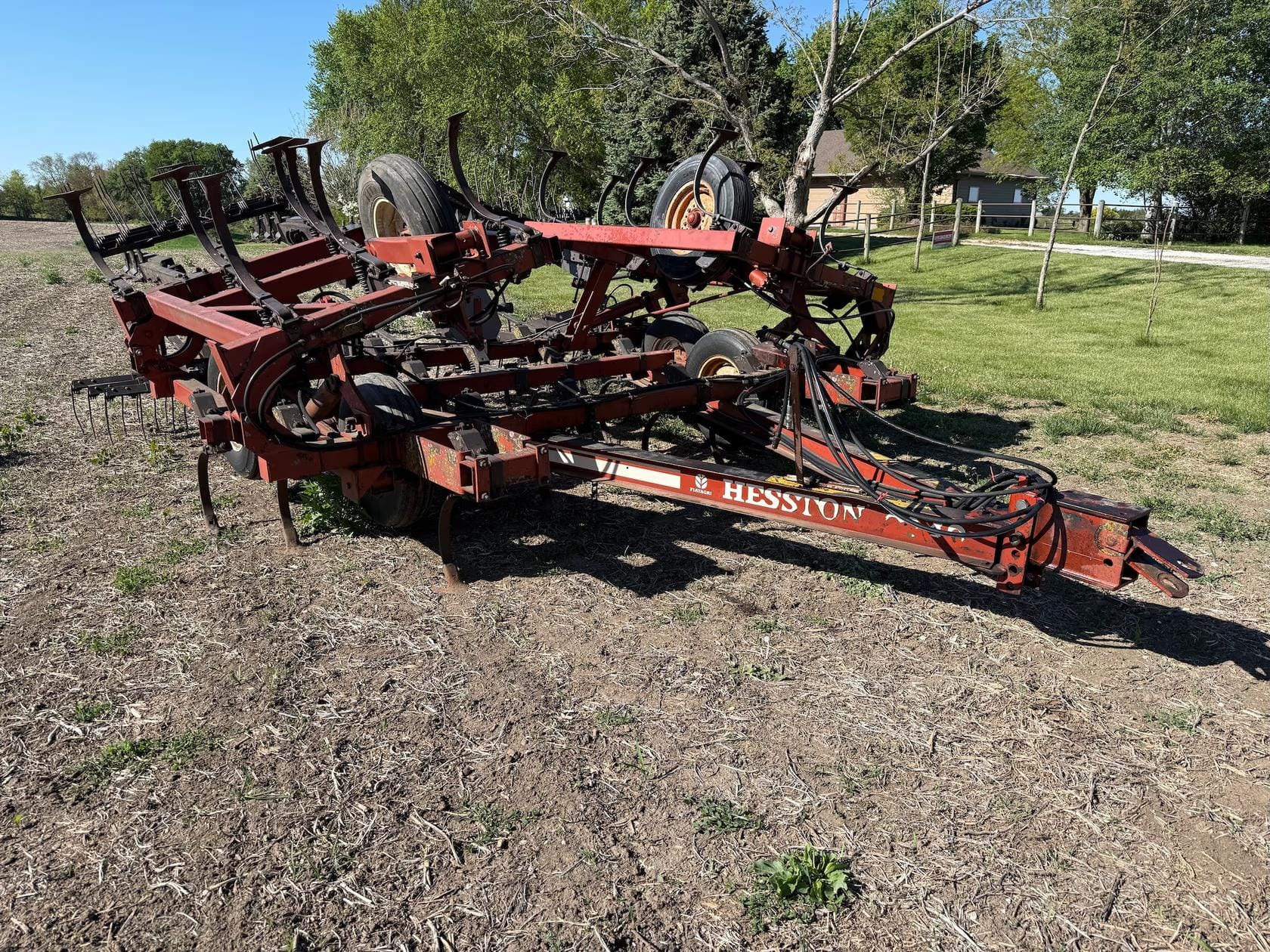 Hesston 2240 Equipment Image0