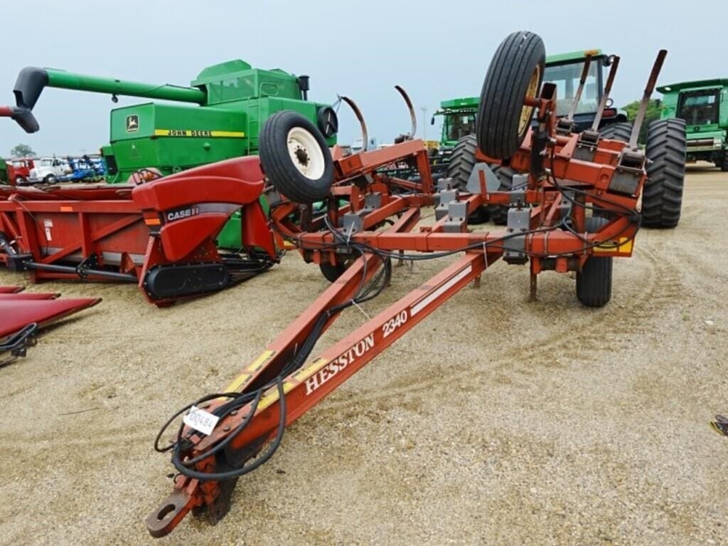Hesston 2340 Equipment Image0
