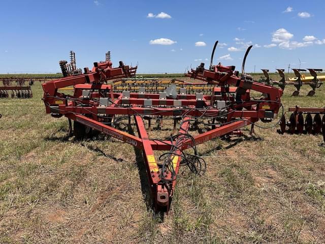 Image of Hesston 2340 equipment image 1