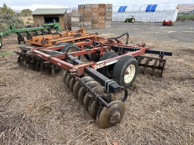 Image of Hesston 2420 equipment image 4