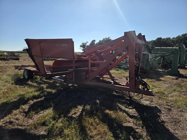 Image of Hesston 30 equipment image 1