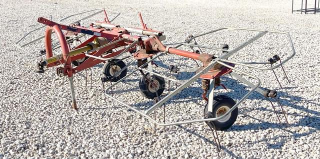 Image of Hesston 3717 equipment image 1