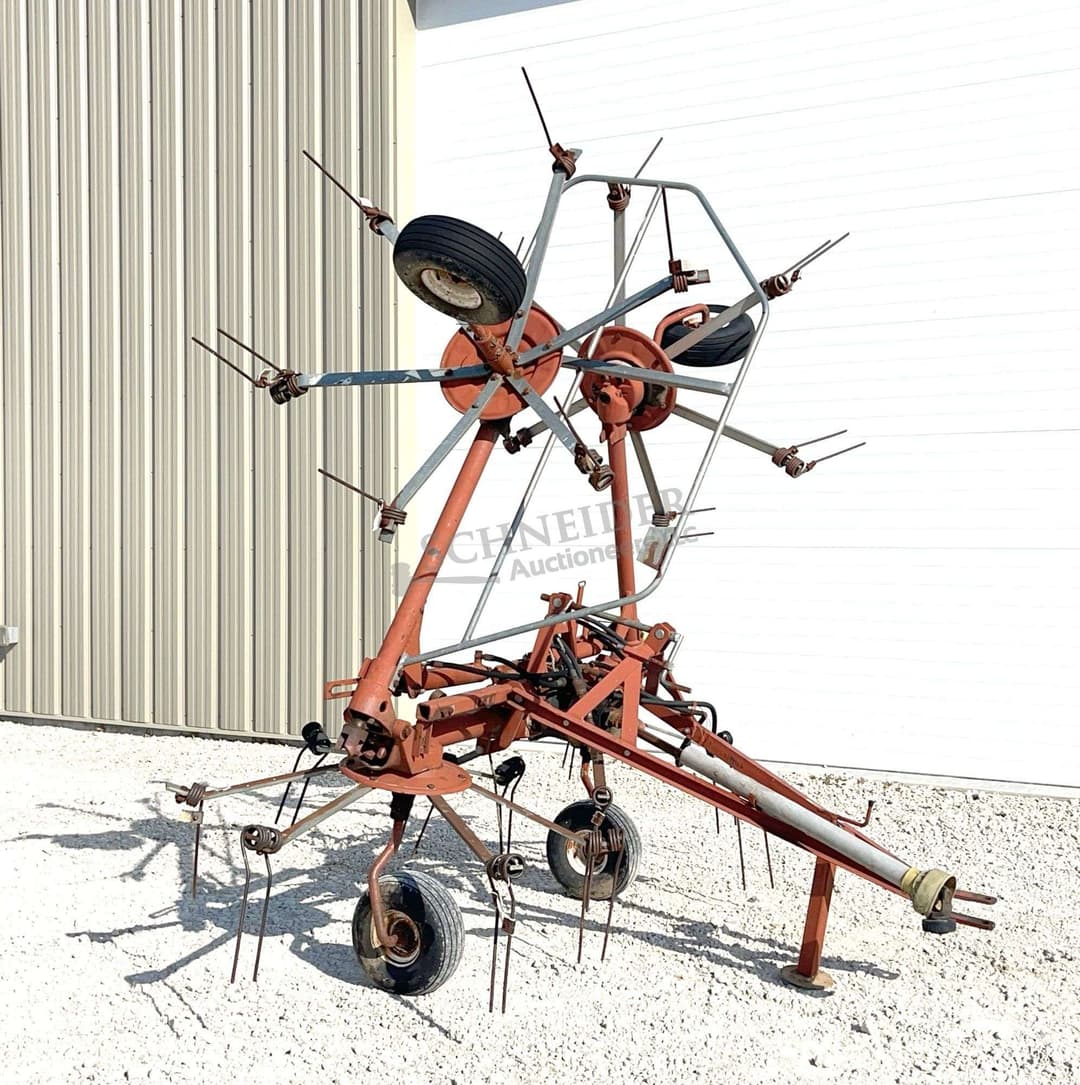 Image of Hesston 3717 Primary image