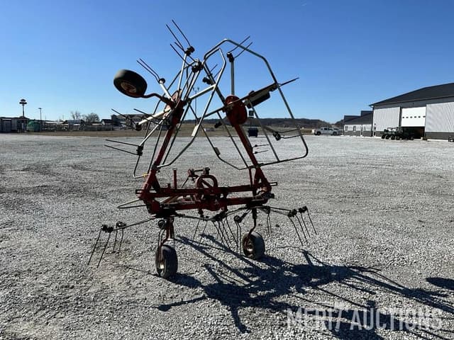 Image of Hesston 3717 equipment image 2