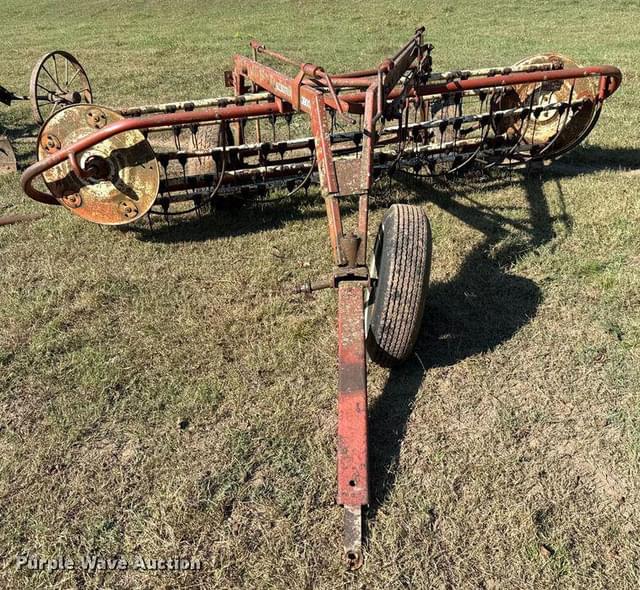 Image of Hesston 3900 equipment image 1