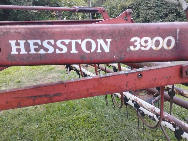 Image of Hesston 3900 equipment image 2