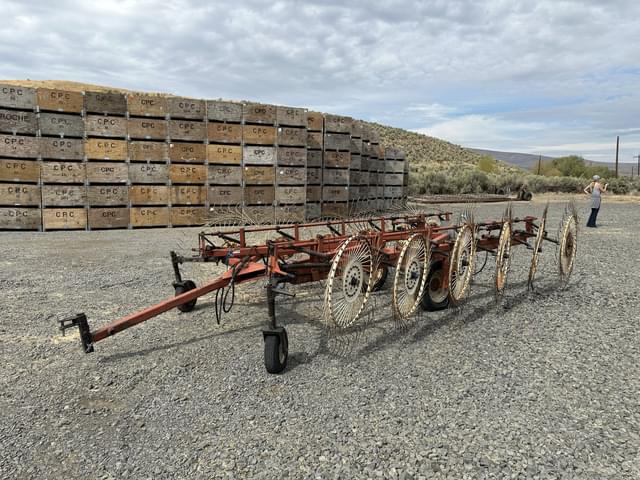 Image of Hesston 3980 equipment image 4
