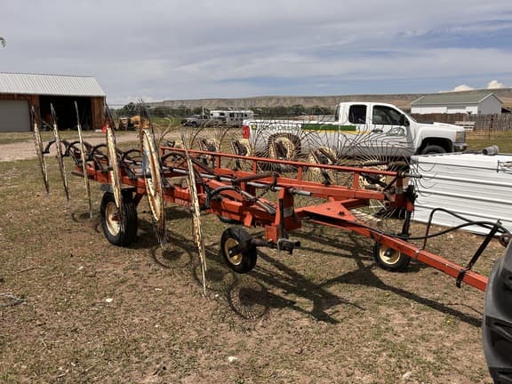 Image of Hesston 3981 equipment image 1