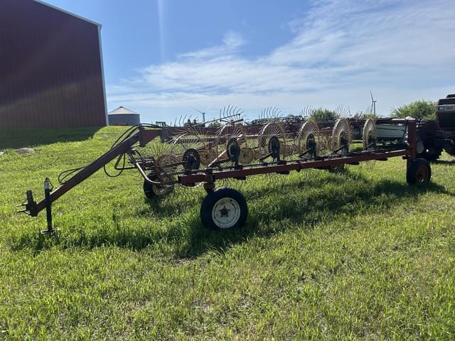 Image of Hesston 3983 equipment image 4