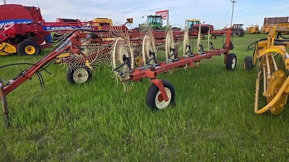 Image of Hesston 3983 equipment image 1