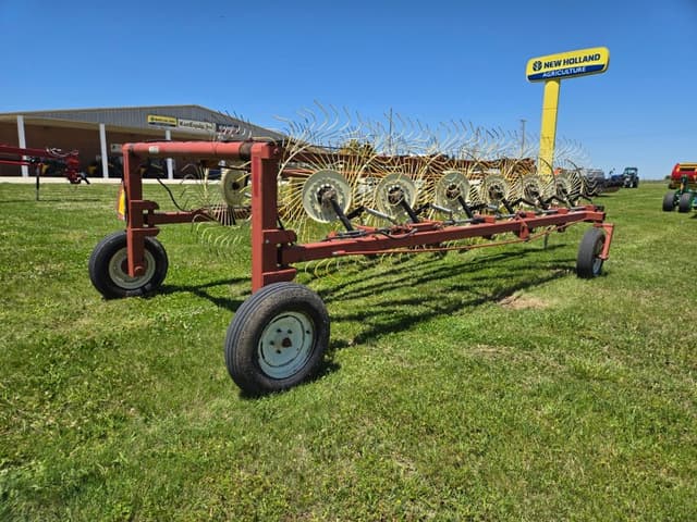 Image of Hesston 3983 equipment image 3