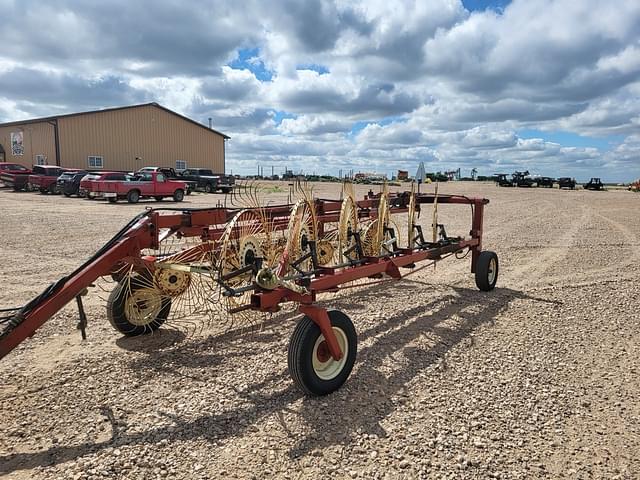 Image of Hesston 3983 equipment image 2