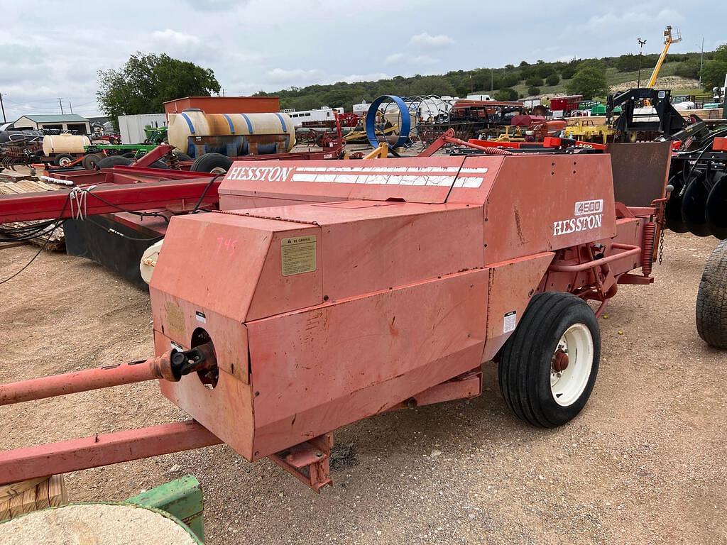 Main image Hesston 4500 1