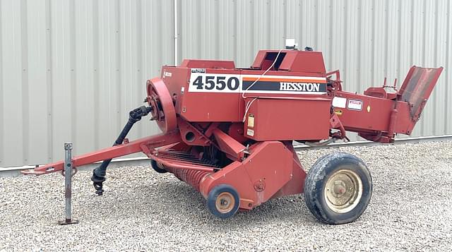 Image of Hesston 4550 equipment image 1