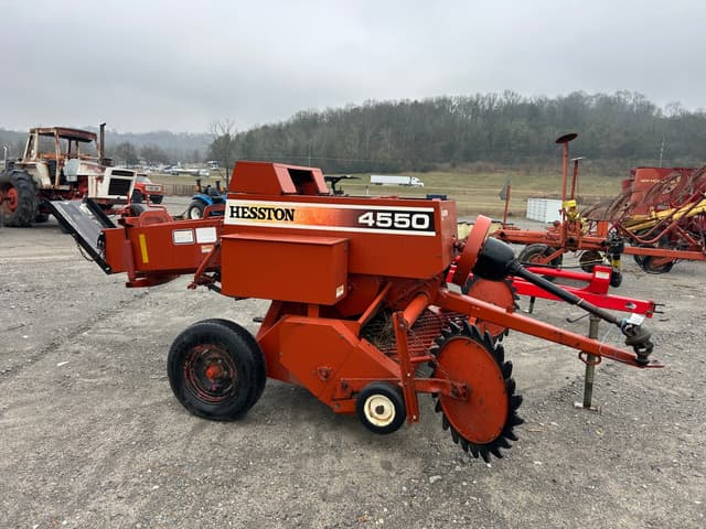 Image of Hesston 4550 equipment image 2