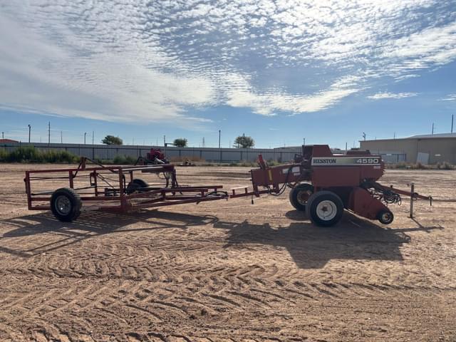 Image of Hesston 4590 equipment image 1