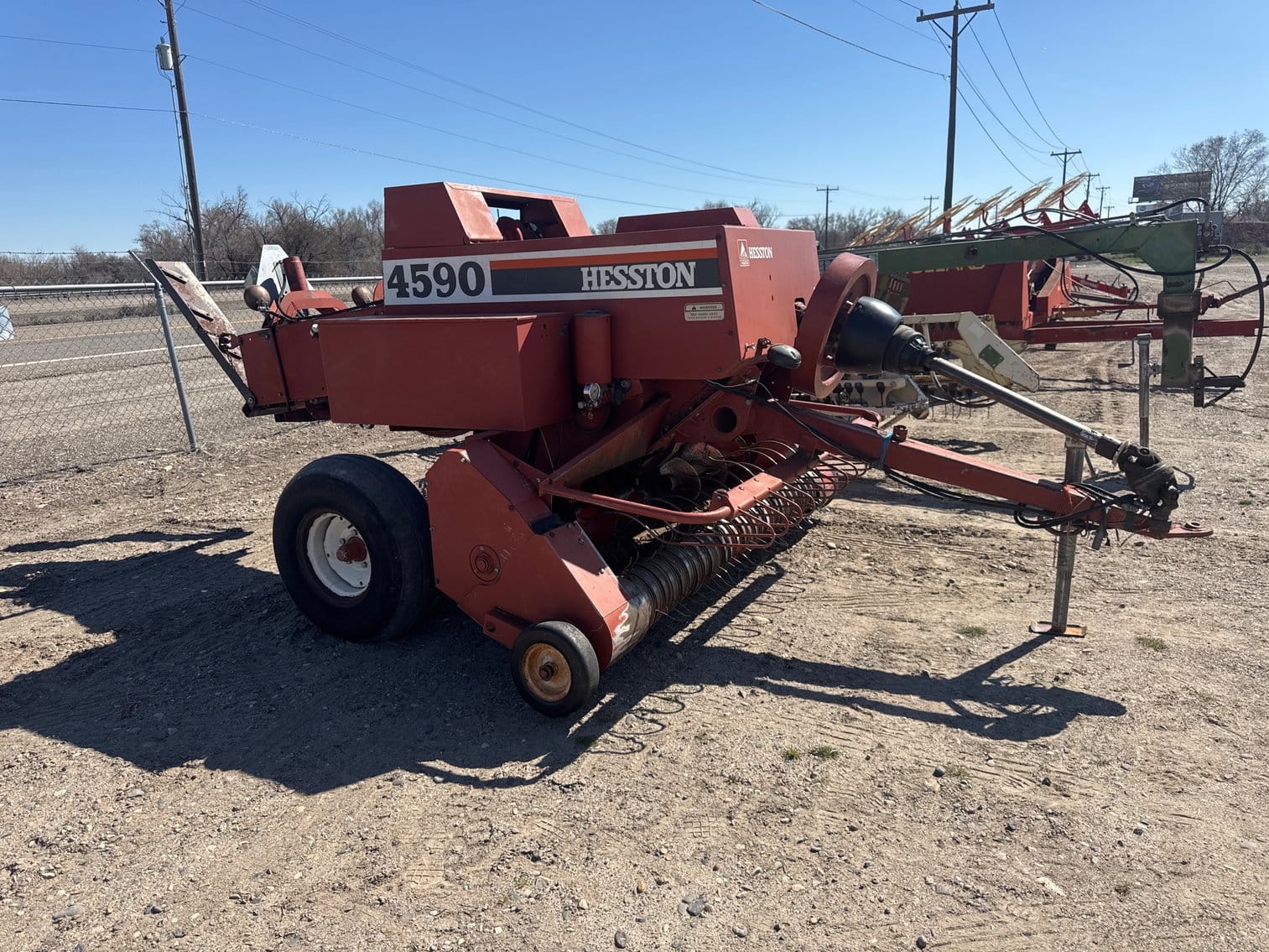 Hesston 4590 Equipment Image0