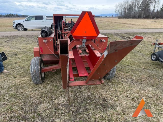 Image of Hesston 4590 equipment image 3