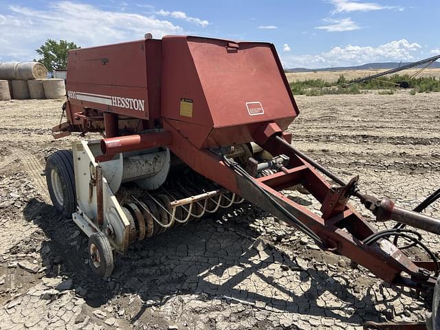 Image of Hesston 4600 equipment image 1