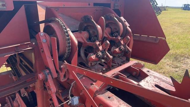 Image of Hesston  4600 equipment image 3