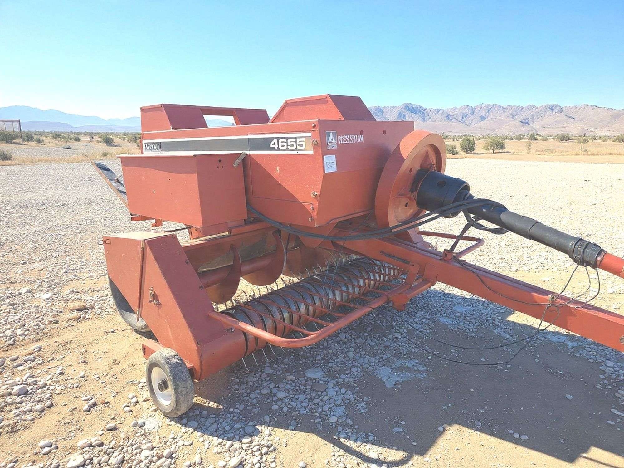 Hesston 4655 Equipment Image0