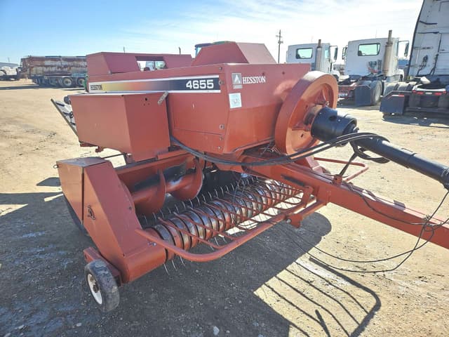 Image of Hesston 4655 equipment image 1
