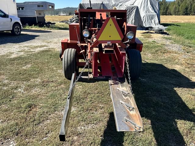 Image of Hesston 4655 equipment image 4